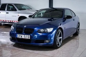 BMW 3 Series 2009